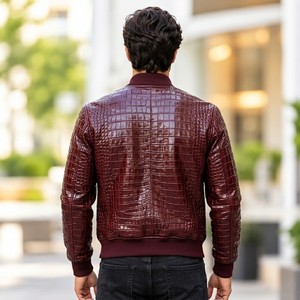 Blouson Bomber en Cuir Gaufré Bordeaux Respirant pour Homme avec Fermeture Éclair Premium et Coupe Moderne - Product Image 3