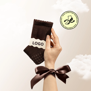 Chaussettes de Pilates personnalisées avec logo, grip intérieur double direction, pour femmes, yoga, barre, antidérapantes, gym, intérieur, usage quotidien, 100% coton, design gratuit - Product Image 3