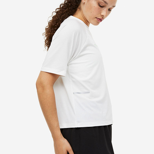 Camisetas de mujer con logotipo personalizado OEM/ODM en venta, camisetas de mujer transpirables y cómodas de marca privada a bajo precio - Product Image 2