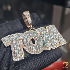 สร้อยคอจี้ "TOM" สุดหรู ประดับเพชรโมอิสซาไนต์ สายคิวบัน ดีไซน์วิบวับ สำหรับเขาและเธอ - Product Image 3