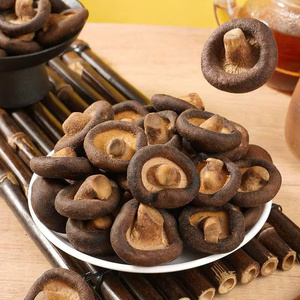 Croustilles de champignons Shiitake VF tranchées FD de haute qualité en gros, collation végétale saine à faible teneur en gras, fruits séchés naturels - Product Image 5