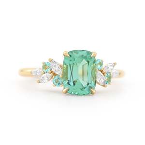 Anillo de Diamantes con Corte Esmeralda para Mujer, 2.5 Quilates, Piedras Laterales, Oro de 14K, Estilo Clásico de Compromiso, Certificado IGI, Sintético (Cultivado en Laboratorio) - Product Image 1