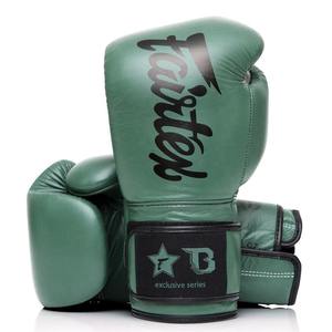 Guantes de Boxeo Profesionales Fairtex Originales de Alta Calidad a Precio de Mayoreo, Gama Apex Completa en Verde y Negro, Elección de los Campeones - Product Image 5