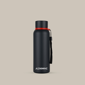 Cantimplora de acero inoxidable aislada con retención de temperatura al vacío y correa ergonómica para llevar, ideal para ciclismo, senderismo y oficina. - Product Image 1