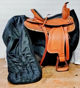 <b>Smart</b> Custom Western Horse Saddle Cover Premium Quality Water Resistance Breathable 420D Tafta Lining With Polyfabric - Product Image 2