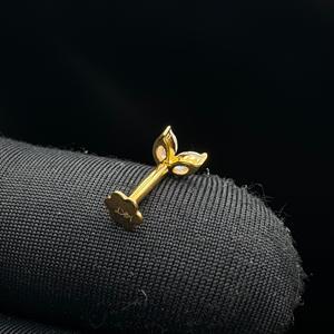 Pendientes góticos de oro macizo de 14K con diamante marquesa cultivado en laboratorio para perforación de cartílago helix, joyería fina y delicada, regalo para ella. - Product Image 6