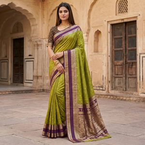 Sari Tradicional Indio de Seda Banarasi con Trabajo de Tejido Zari para Bodas y Eventos Festivos, Atuendo para Mujer - Product Image 3