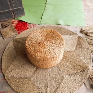 Grossiste vietnamien Tapis de sol écologique en jacinthe d'eau Tapis de paille pour le salon et la chambre à coucher Ajoute une chaleur naturelle à n'importe quel espace - Product Image 5