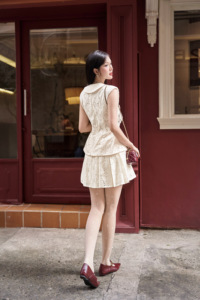 Falda plisada con lentejuelas y encaje de cintura alta color crema para mujer, minifalda femenina para fiesta con pantalones cortos incorporados MORNA - Product Image 4