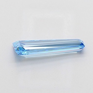 Diamant bleu fantaisie vif de 1,01 ct, taille baguette conique, pureté VS1, certifié, diamant bleu de luxe - Product Image 3