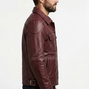 Veste en cuir classique pour homme avec col pointu, fermeture à boutons, poches poitrine et style décontracté contemporain - Product Image 5