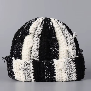 Gorros de Invierno de Punto Grueso con Diseño de Calavera Desgastada para Mujer al por Mayor, Gorros Hip Hop con Etiqueta Personalizada y Colorida para Streetwear - Product Image 4