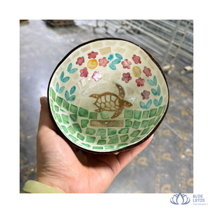 [MEJOR PRECIO] |   Cuenco de concha de coco con incrustaciones de nácar, decoración ecológica hecha a mano para restaurantes, cafeterías y tiendas de Vietnam. - Product Image 1