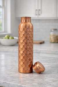 Commandes en gros acceptées - Bouteille d'eau en cuivre à motif hexagonal, design minimaliste, 100% cuivre pur, portable - Product Image 3