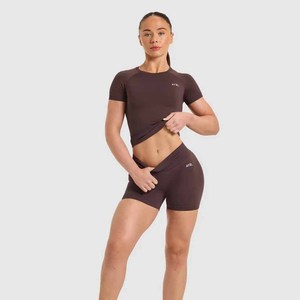 Conjunto de 2 piezas para mujer Twin City, top corto rojo con cuello halter y leggings, tejido de spandex, color sólido, deportivo, para todas las estaciones, corte regular - Product Image 5