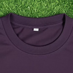 Camiseta de alta calidad de color sólido, ligera, con cuello redondo, 100% algodón para hombre. - Product Image 3