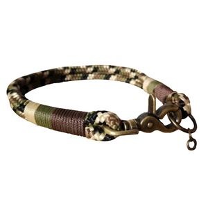Collier de chien de luxe de créateur en cuir de haute qualité avec taille réglable décoration en dentelle moyenne personnalisée pour animaux de compagnie vente en gros - Product Image 1