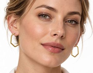 SOUMYA CREATIONS - Pendientes de Aro de Latón Chapado en Oro Hechos a Mano - Lindos y Modernos Pendientes Geométricos Hexagonales Estilo Rajasthan para Mujer, Hechos en India - Product Image 1