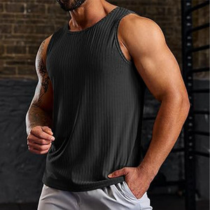 Camiseta sin mangas negra acanalada para hombre, cuello redondo, tejida, deportiva, de secado rápido, transpirable, 100% poliéster con bolsillos - Product Image 4