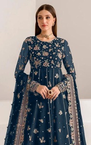 Costume Anarkali semi-cousu en faux gorette brodé de sequins pour les fêtes de Diwali et les mariages - Style moderne - Product Image 3
