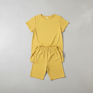 Conjunto de ropa deportiva de otoño para mujer: shorts de ciclista y camiseta de ajuste holgado, diseño de moda nuevo, venta al por mayor para boutiques. - Product Image 6