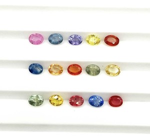พลอยแซฟไฟร์ธรรมชาติทรงรีหลากหลายสี ขนาด 3*4 มม. สำหรับทำเครื่องประดับ - Product Image 1