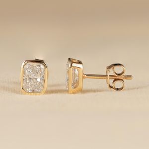 Boucles d'oreilles modernes en or massif 14 carats avec diamants de laboratoire taille radiant de 1,01 carat chacun pour femme, cadeau idéal pour mariage ou fête pour les amoureux - Product Image 6