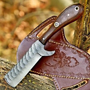 Cuchillo de vaquero forjado a mano de acero al carbono, con filo biselado, personalizado OEM, hoja fija de espiga completa, mango de palisandro y funda de cuero. - Product Image 1