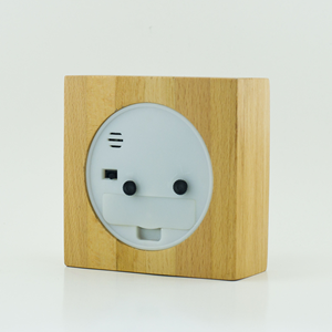 Réveil carré en bois de style classique pour la décoration de table - Product Image 3