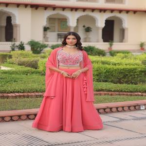 VASTRA COTTAGE Lehenga en Faux Georgette Entièrement Cousu avec Broderie de Perles et Fil, Blouse, Shrug, Koti, Doublure en Coton, Tenue Ethnique Élégante - Product Image 1