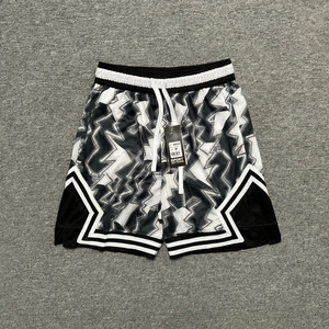 Shorts de basketball pour garçons, bleu uni, en mesh respirant, avec cordon de serrage, taille élastique, shorts de sport d'été, imprimé sublimé à blocs de couleur - Product Image 4