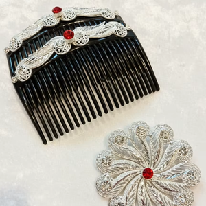 MOLL JEWELLERS Peineta de Pelo Vintage Chapada en Oro Hecha a Mano, Ecológica, Impermeable, Elegante y a la Moda, con Concha de Aleación y Mini Flores de Piedras Rojas - Product Image 1