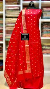 Tela de Seda Estampada Premium para Trajes de Mujer, Ropa Tradicional India Elegante para Boutiques, Minoristas y Exportadores - Product Image 3