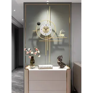 Arte de Pared de Hojas Metálicas Hecho a Mano, Decoración de Pared Redonda de Lujo con Patrón Horizontal Artístico para el Hogar - Product Image 3