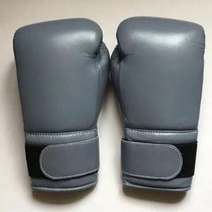 Guantes de Boxeo de Cuero de Primera Calidad con Correa de Muñeca Ajustable y Cierre de Gancho y Bucle para Combate Profesional Unisex - Product Image 1