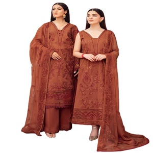 ANDAAZ Colecciones Étnicas Ramsha Volumen Hermoso Elegante Ropa de Fiesta de Algodón de 3 Piezas Trajes de Césped Indio y Paquistaní - Product Image 1