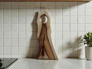 Planche à découper en bois d'olivier - Personnalisation disponible - Parfaite pour hacher les légumes, les fruits et la viande - Product Image 3