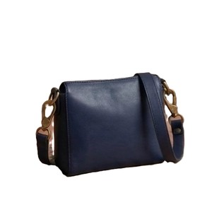 Bolso Bandolera de Cuero Azul Marino Hecho a Mano Royaa, Bolso de Hombro Estructurado Minimalista, Bolso Bandolera de Cuero Azul Marroquí Hecho a Mano - Product Image 1