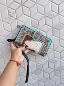 Cartera tallada a mano con patrón occidental, Cartera de mano, piel de vaca turquesa, carteras de moda multiusos - Product Image 5