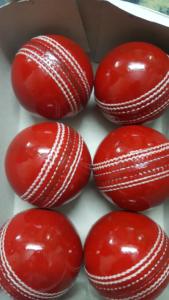 Pelotas de Cricket de Alta Calidad 100% Originales, con Logotipo Personalizado, de Cuero Genuino, Pelotas Duras de Cricket Hechas a Medida, Pelotas de Prueba - Product Image 3