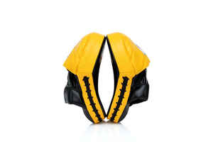 Guantes de Boxeo Duraderos Fairtex de Cuero Curvado para Entrenamiento de Artes Marciales, Kickboxing y MMA - Product Image 3