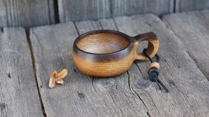 Taza Kuksa de Madera Antigua HASAN CRAFT, Asa Ergonómica, Hecha a Mano, Ecológica, Taza Moderna para Bar, Uttar Pradesh, para Uso en Exteriores y en el Hogar - Product Image 4