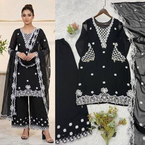 Ensemble de costume palazzo brodé de sequins en georgette pour femme – Tenue ethnique haut de gamme pour fêtes et occasions traditionnelles - Product Image 6