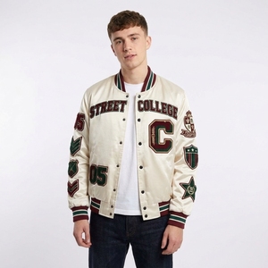 Chaqueta Letterman Personalizada con Adornos Dorados, Satén Negro, Estilo Varsity de Béisbol para Hombre, Ropa Urbana - Product Image 5