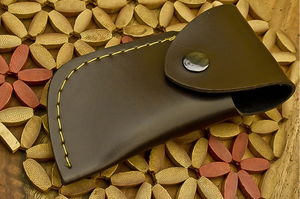 Couteau de poche pliant artisanal en acier Damas de qualité industrielle, manche en bois, étui en cuir, support OEM/ODM - 10 lames, garantie 3 ans - Product Image 3