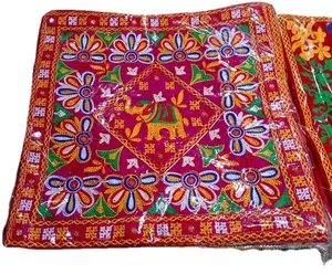 Funda de cojín bordada para compras en línea, funda de almohada decorativa bordada para cojines y almohadas de fábrica en la India