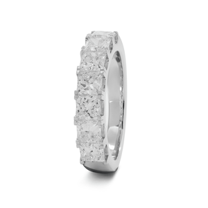 Nouvelle arrivée : Bague en or blanc 14 carats avec diamant de laboratoire taille princesse 4 mm, alliance de mariage demi-éternité de luxe à 7 pierres, style princesse. - Product Image 3