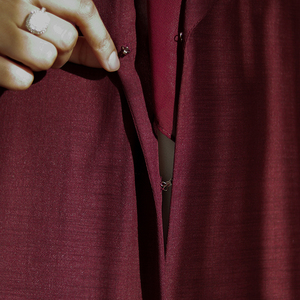 Fabricant d'Abayas sur Mesure pour Femmes - Abaya de Luxe à Col Ouvert avec Développement Rapide des Échantillons et Approvisionnement en Gros - Product Image 6