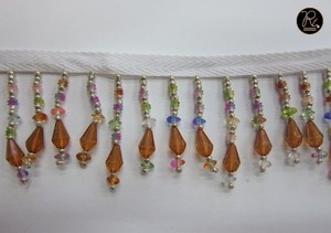 Franges de perles de verre longues de qualité supérieure - Dentelle à pampilles scintillante et à perles de rocaille pour robe multicolore - Product Image 5