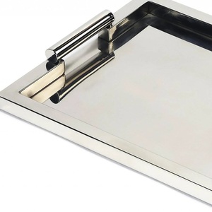 Bandeja Organizadora Multifuncional Moderna de Metal Hecha a Mano con Acabado Dorado, Accesorios de Cocina y Comedor, Almacenamiento para Baño, Escritorio de Oficina - Product Image 4